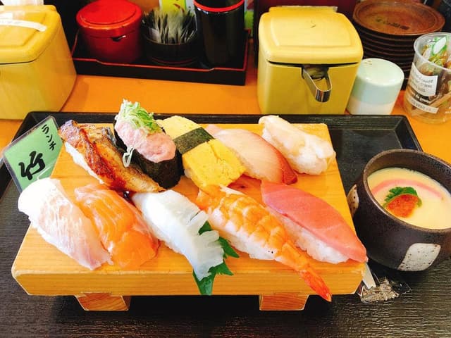 すし遊館 宇野店 - サブ画像3