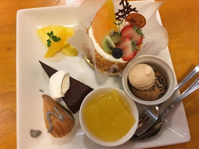 ラポアール四日市店 - サブ画像2