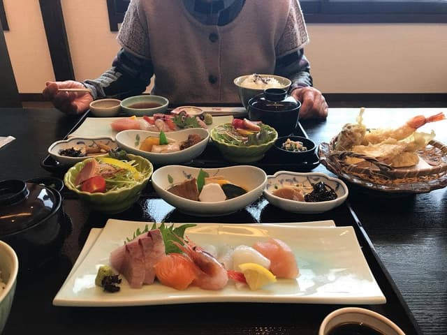 季節料理 浅廼家 - サブ画像1