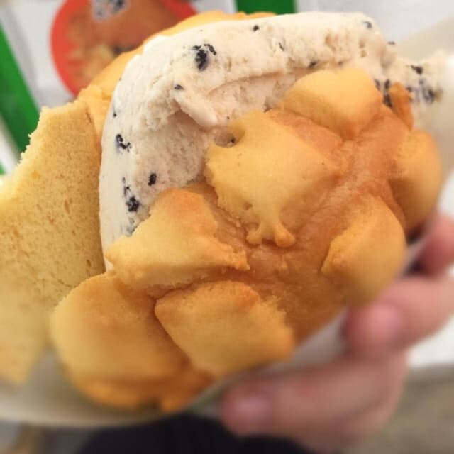 世界で2番めにおいしい焼き立てメロンパンアイス 神戸三宮店 - サブ画像1