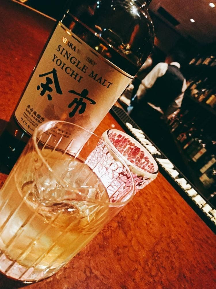 ショットバーラグ