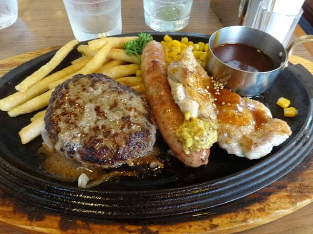 ロイヤルホスト 成田店 - サブ画像1