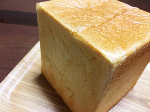 焼きたて食パン専門店 一本堂 北本駅前店 - サブ画像1
