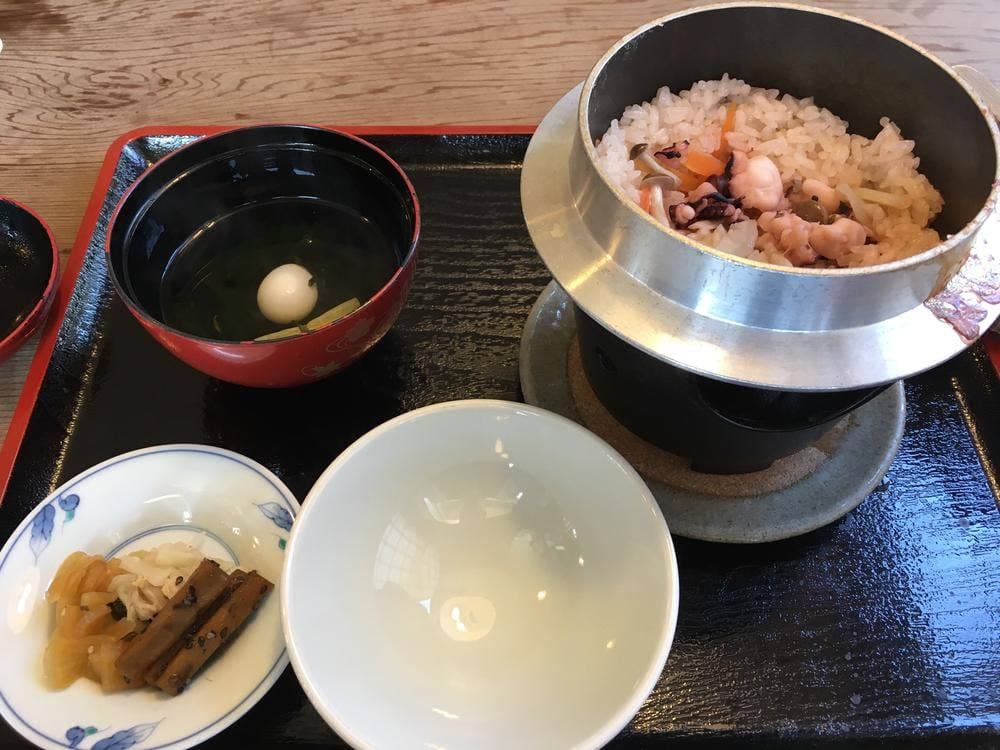 レストラン花水木 ゆの温泉 芳山園