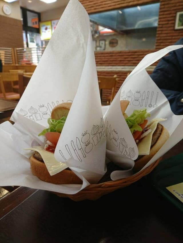 モスバーガー JR熊本店 - サブ画像1