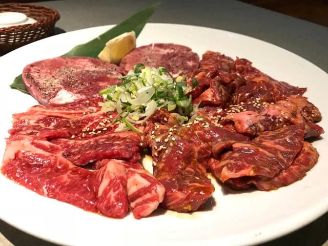 炭火館焼肉ビヤホール - サブ画像1