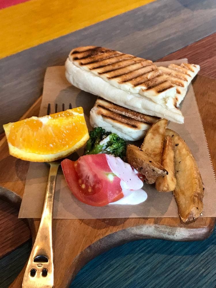 GRIDS TOKYO ASAKUSABASHI CAFE & BAR