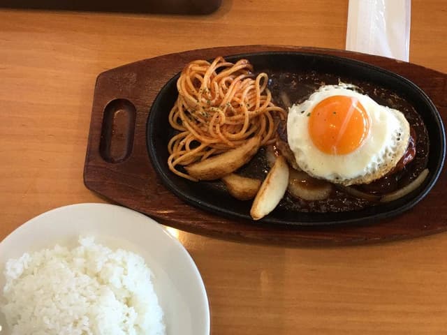 ステーキ宮 仙台泉店 - サブ画像1