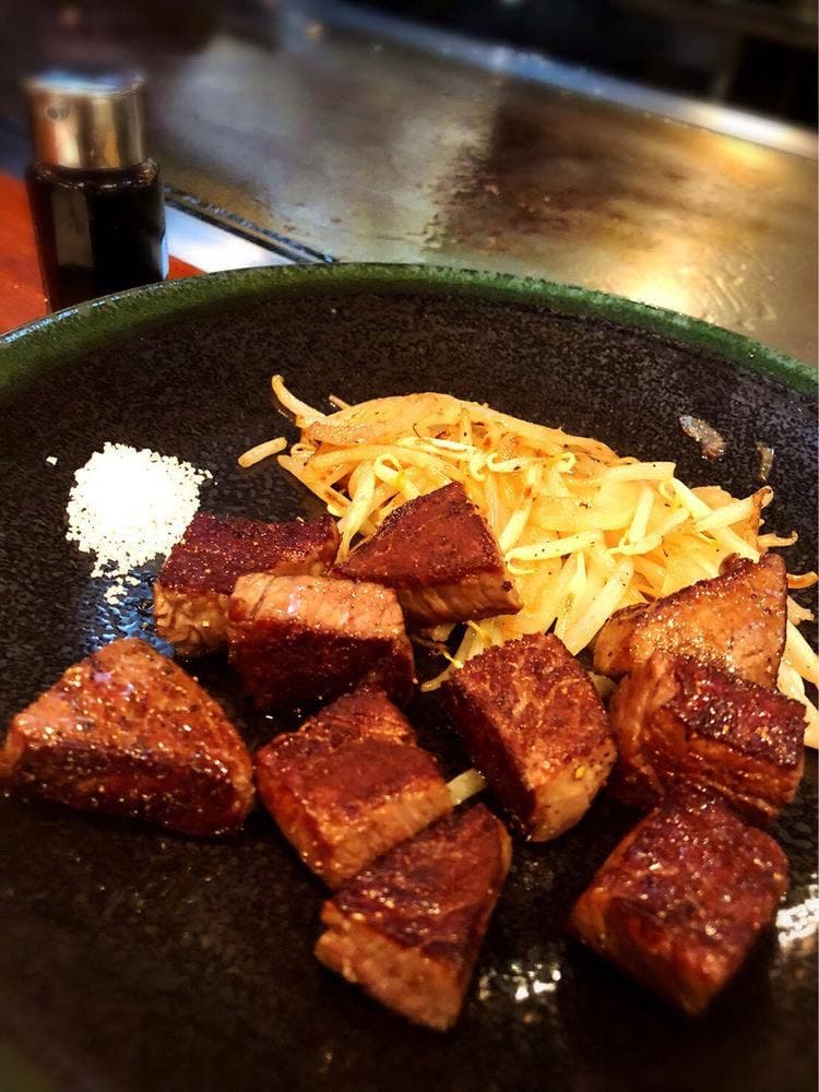 ステーキハウスれんが亭