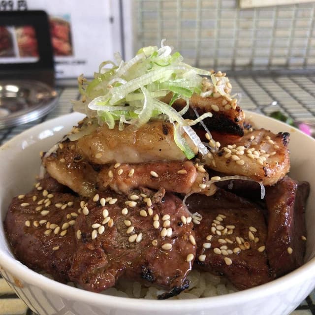 ホルモン焼き 天竜元横山2号店 - サブ画像1