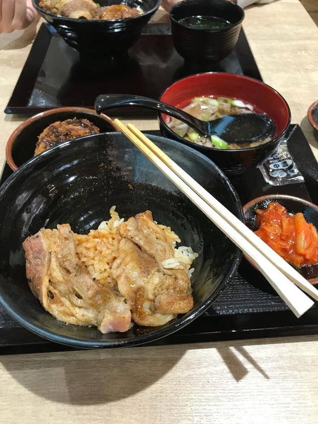 肉のヤマキ商店 イオンモール伊丹店 - サブ画像3