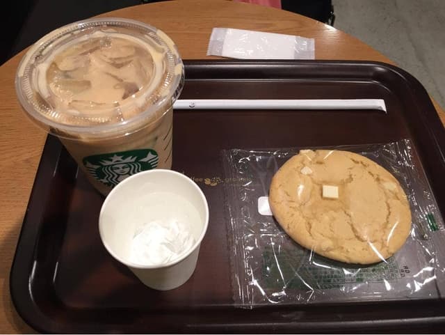 スターバックス コーヒー JR桃谷駅店 - サブ画像1