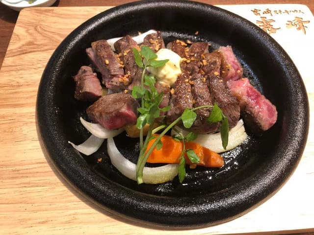 宮崎ステーキハウス 霧峰 イオンモール盛岡南店 - サブ画像1