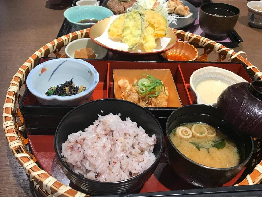 和食と甘味 かんざし 京都五条店