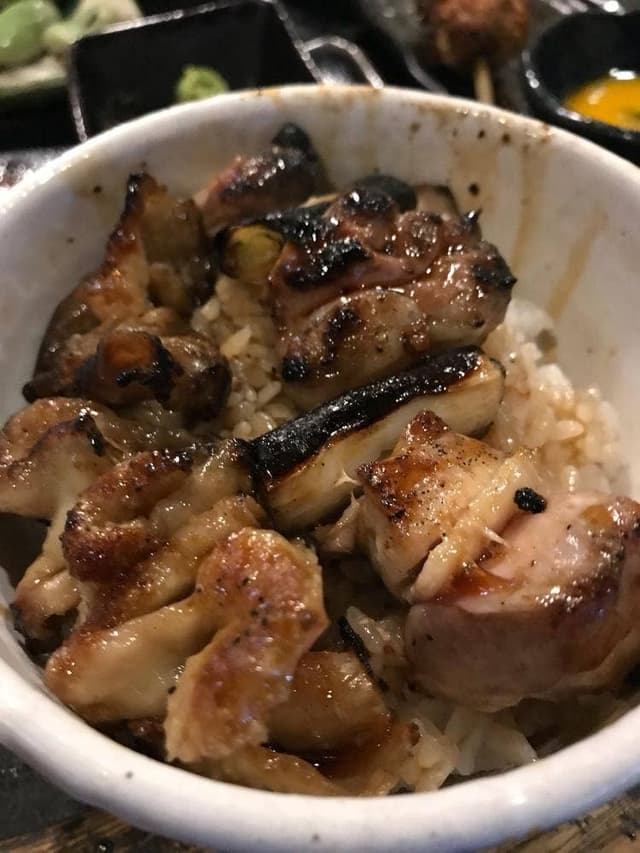 本格炭火串焼あっしゅ - サブ画像1
