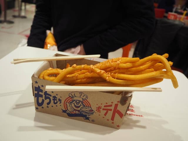 もちもちポテト323 原宿竹下通り店 - サブ画像2