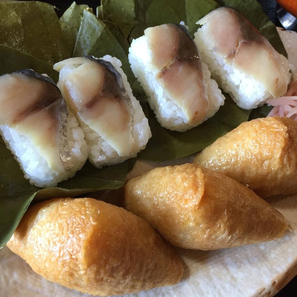 秀の柿の葉すし