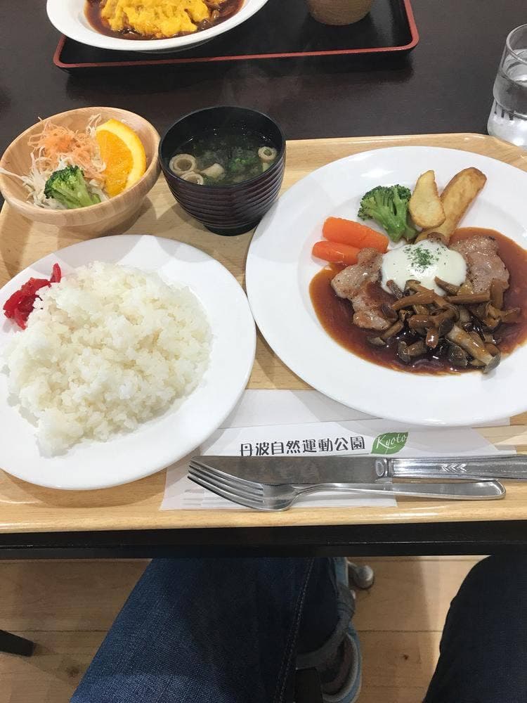 カフェ＆レスト ラフレシール 丹波自然運動公園