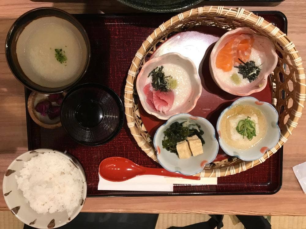 ご飯ととろろ とろ麦 シーモール下関店