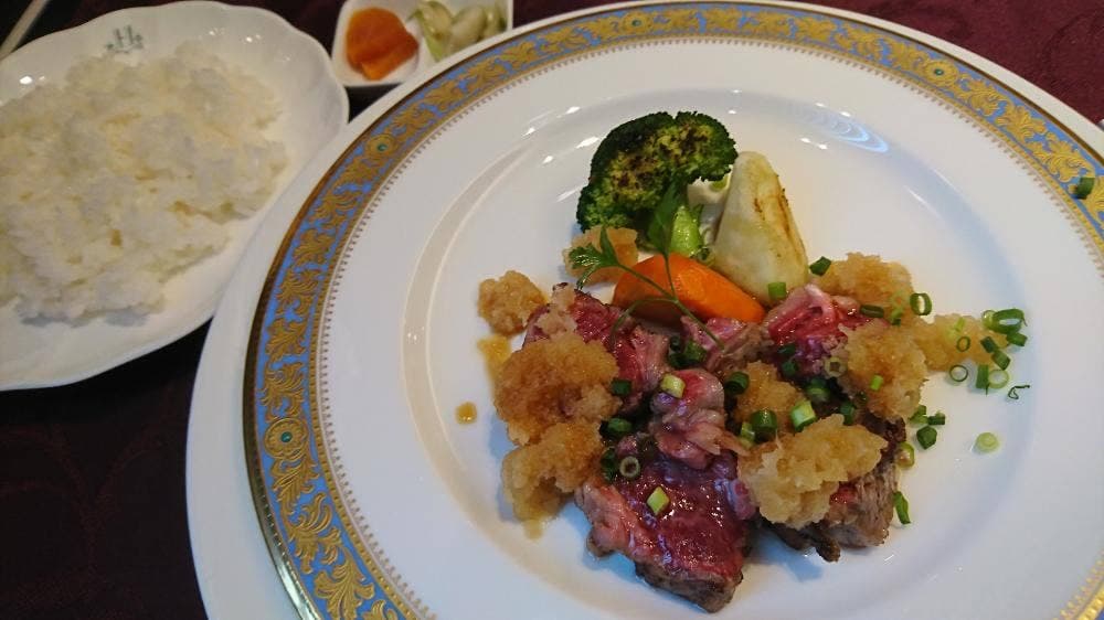 鉄板焼葉山