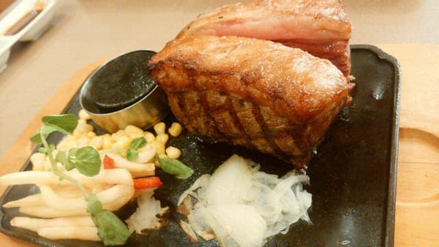 ヴィクトリアステーション 栄町店 - サブ画像1