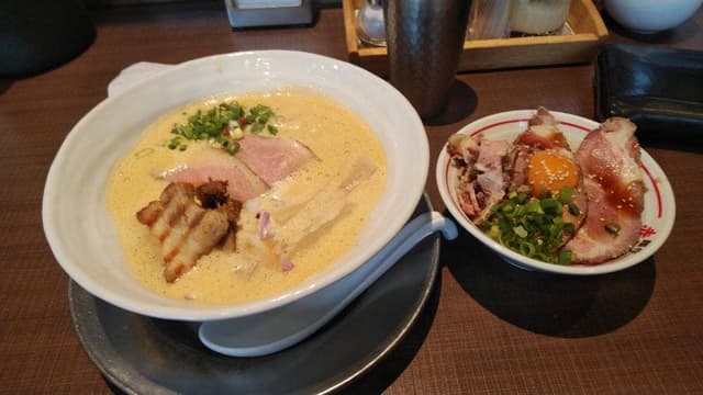 麺作 赤シャモジ 本店 - サブ画像2