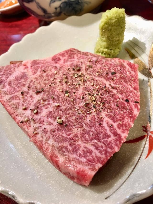 牛肉商 牛旬 三郎 薩摩川内店ふぁんたす横丁 - サブ画像1