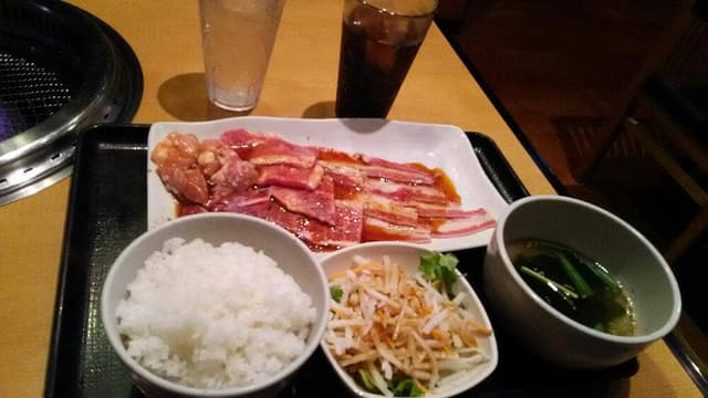 焼肉きんぐ 花田店 - サブ画像1