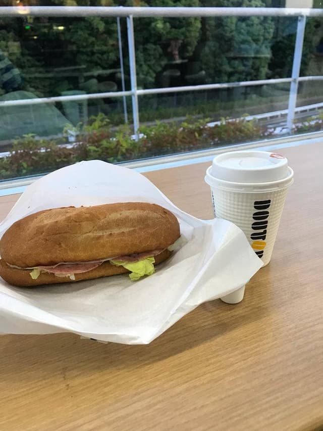 ドトールコーヒーショップ 代々木パーキングエリア店 - サブ画像1