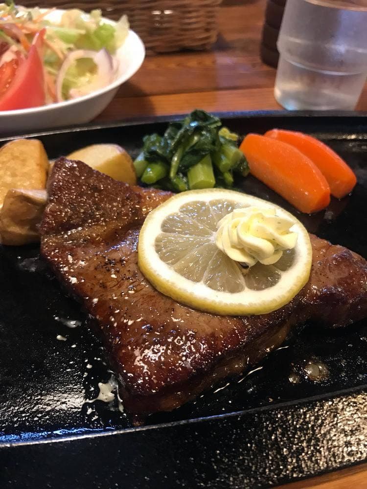 ステーキハウス 八石