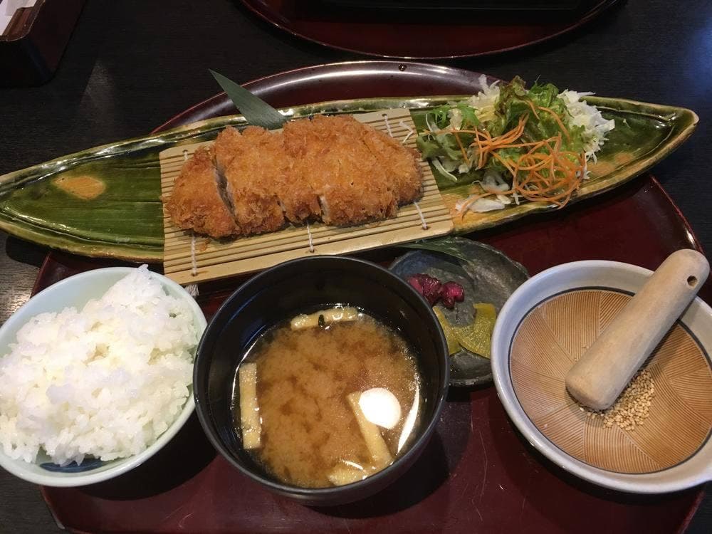 麺処・とんかつ京いぶき