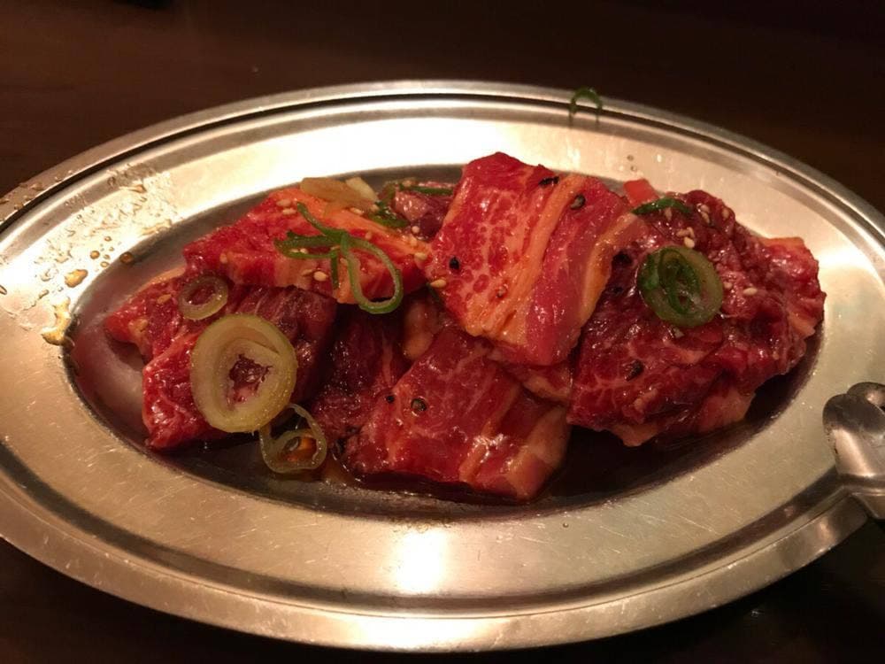 焼肉・ホルモン はな