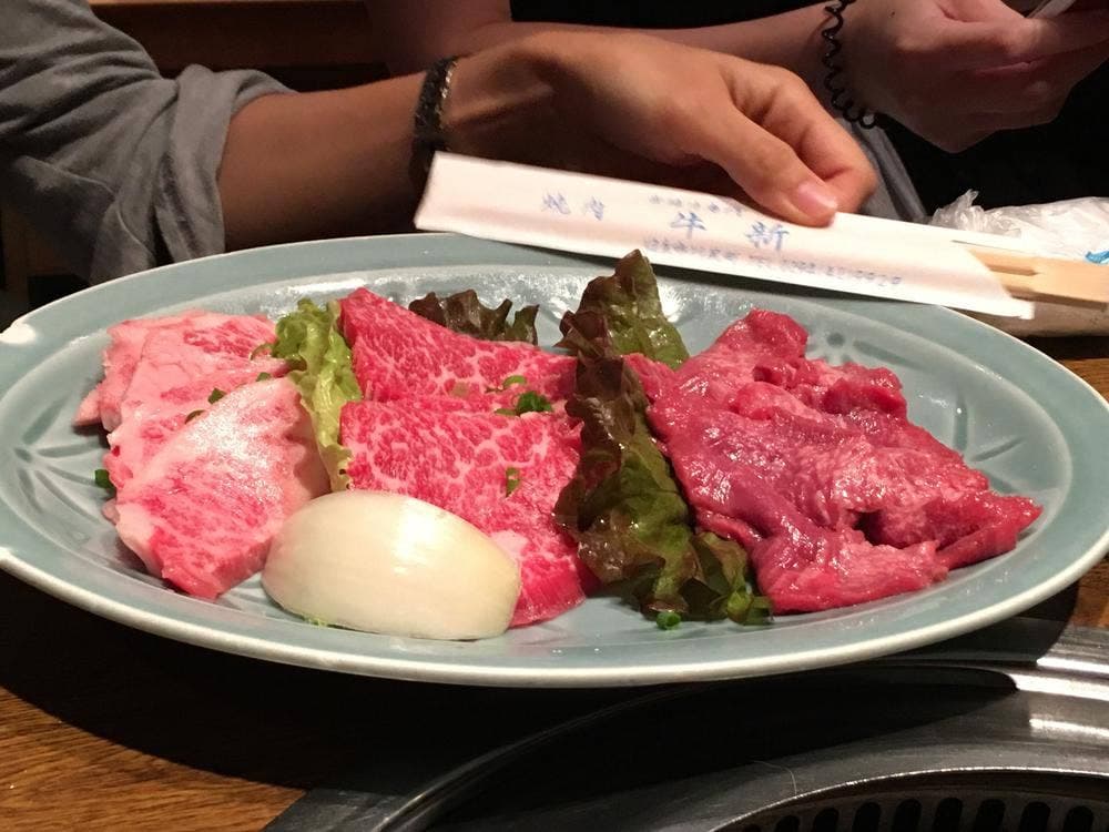 焼肉 牛新