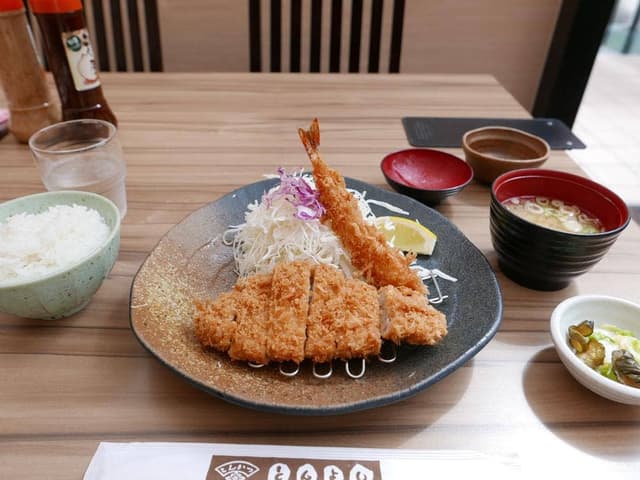 とんよし サッポロファクトリー店 - サブ画像3