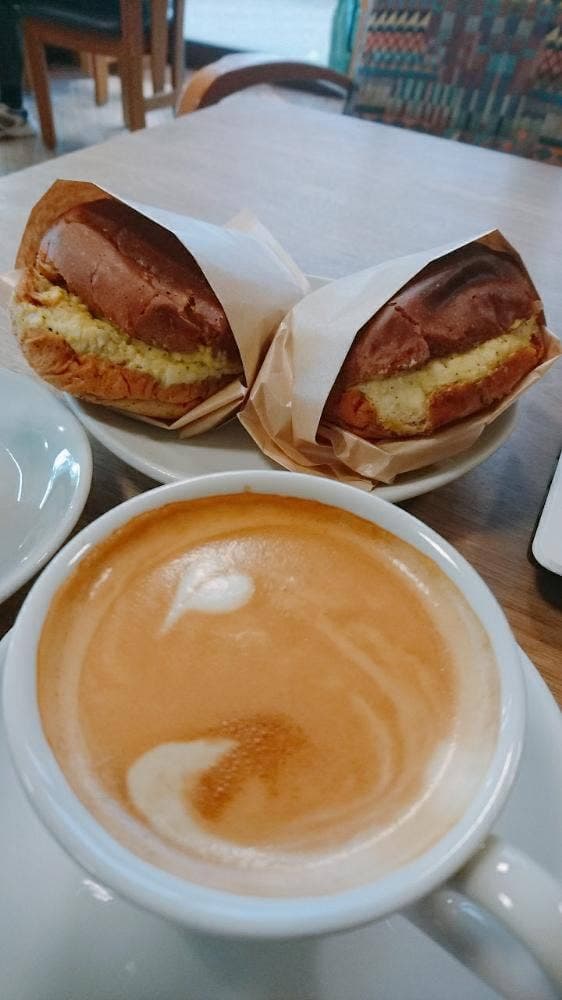 IMAIBOOKS Coffee 田和山店 - サブ画像3