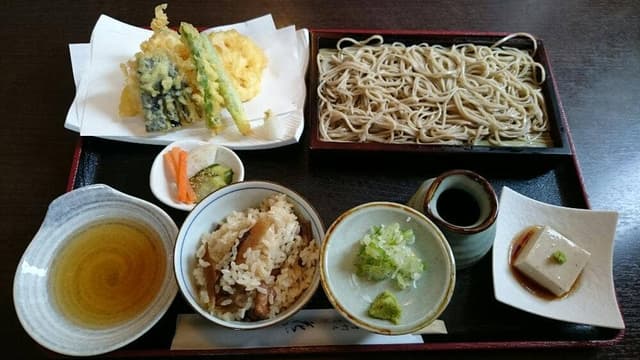 手打ちそば 花ごろも - サブ画像2