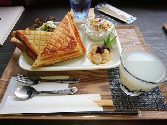 珈琲茶館 うたたねこ - サブ画像1