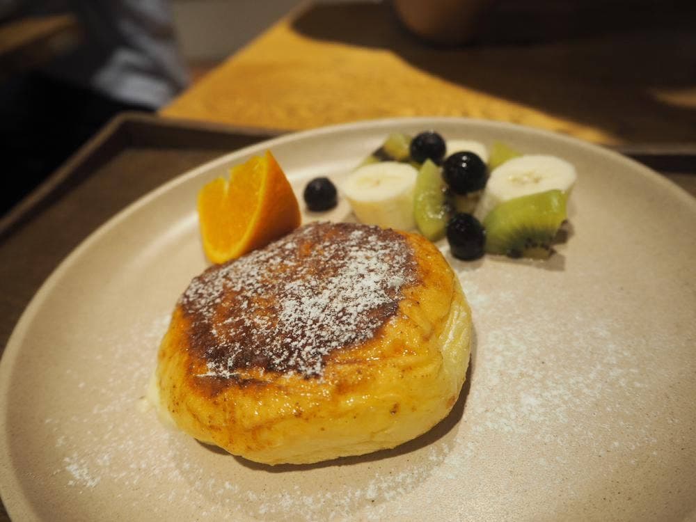 HACHI PAN CAFE