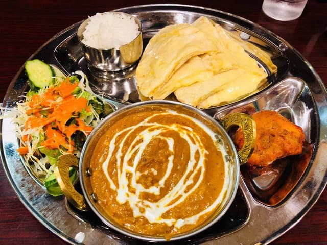 ネパール・インド料理 カトマンズ ダイニング - サブ画像1