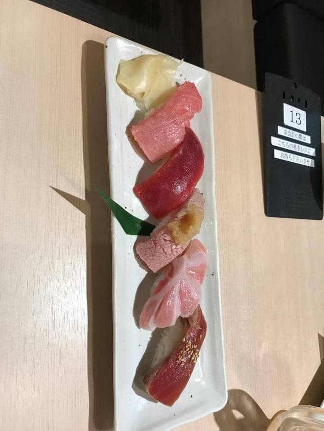 江戸前 びっくり寿司 枚方店 - サブ画像2