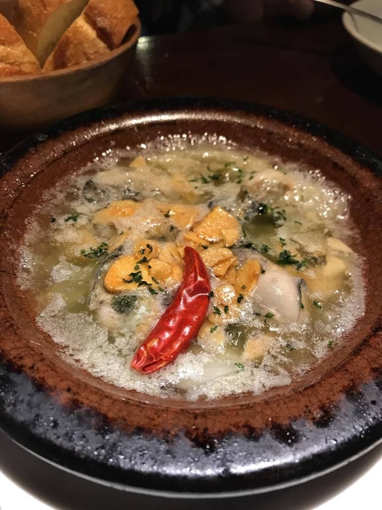 CHEF’S BAR