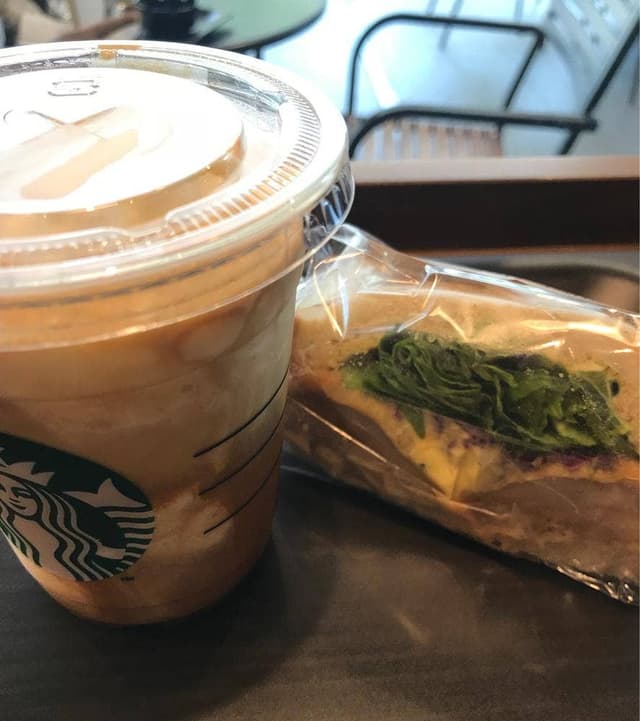 スターバックス コーヒー 飯田橋アイガーデンテラス店 - サブ画像1