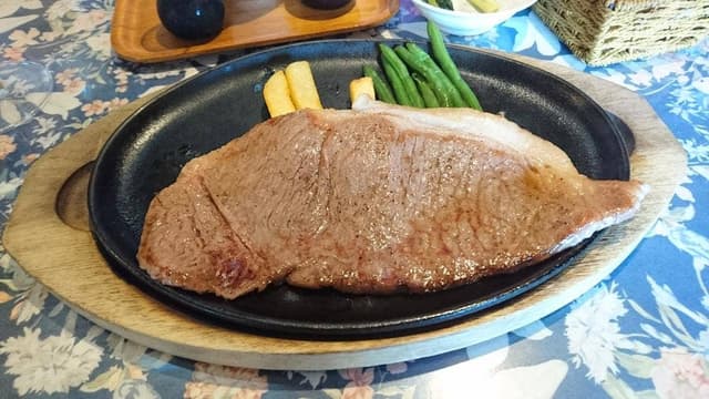 ステーキにこにこ牛 - サブ画像1