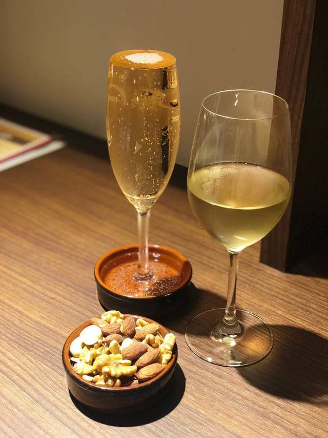 ヴィノスやまざき 有楽町店 - サブ画像3