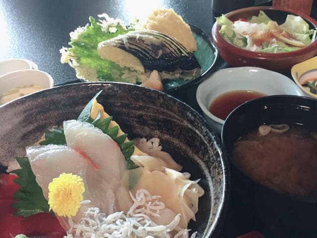 海鮮茶屋 末廣 坂東店 - サブ画像1