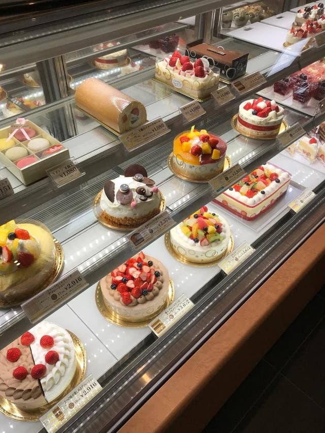 シャトレーゼ 泉野村店 - サブ画像1