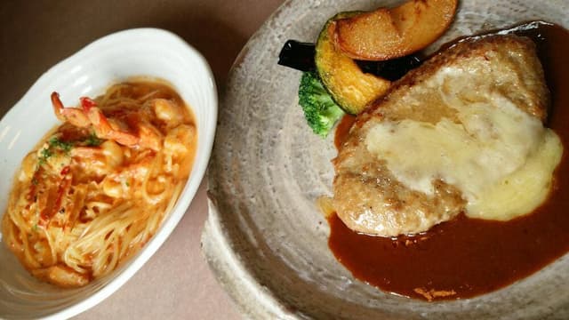 洋食処 トレモロ - サブ画像1
