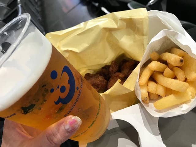 モスバーガー 札幌ドーム店 - サブ画像1