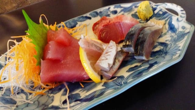 かみ谷すしダイニング - サブ画像1