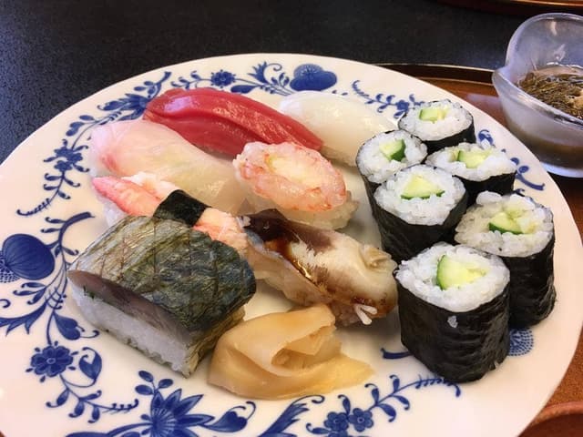 料理・寿司 やわたや - サブ画像2